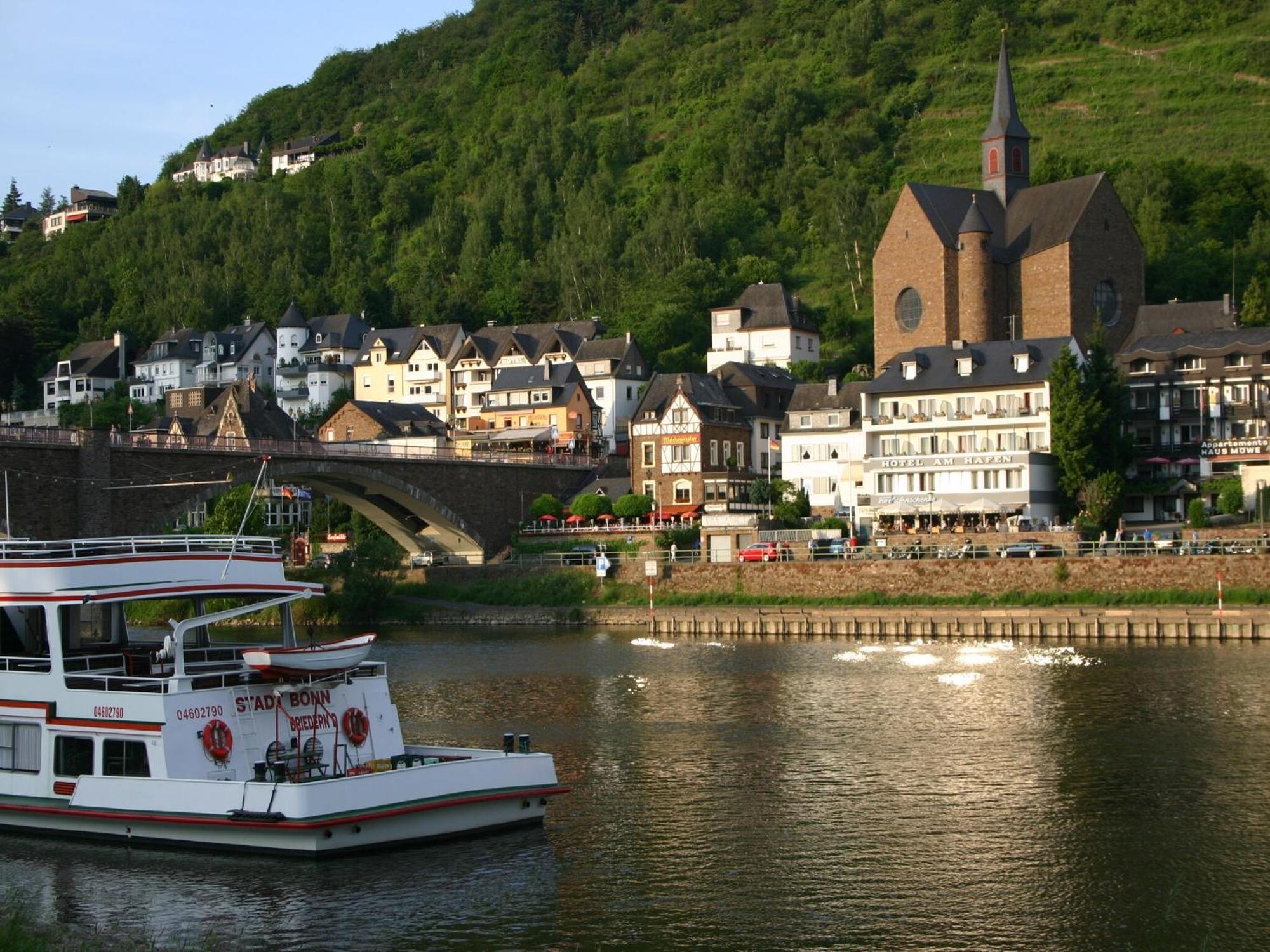 A Modern Holiday Home By The River Mosel موسيلكيرن المظهر الخارجي الصورة